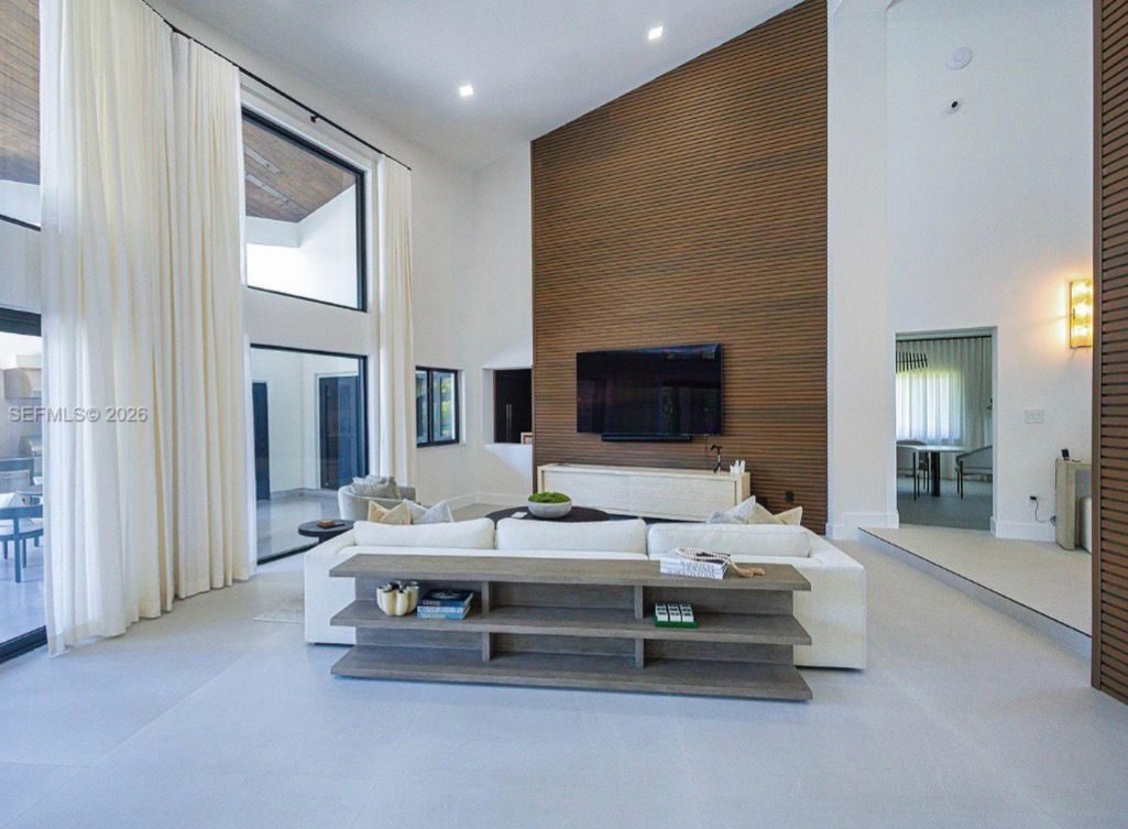 Primary suite